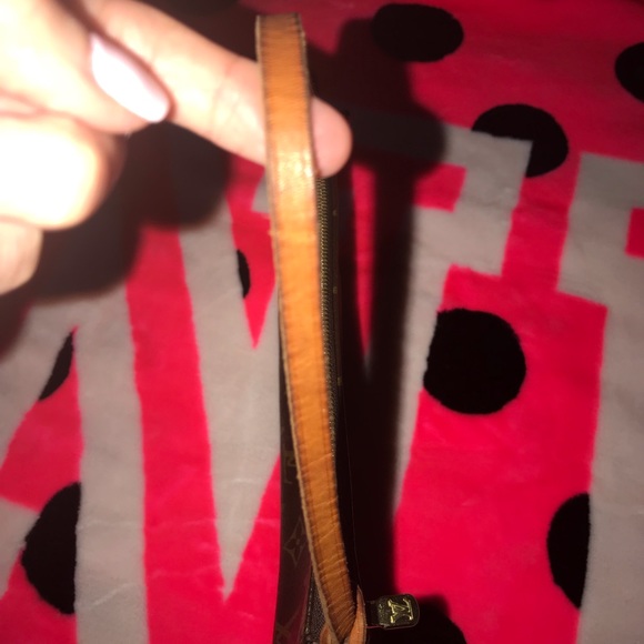 🎀AUTHENTIC Louis Vuitton pochette🎀 - Picture 4 of 7